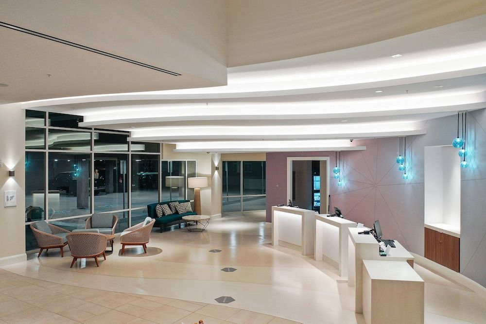 Courtyard by Marriott Marina del Rey 2