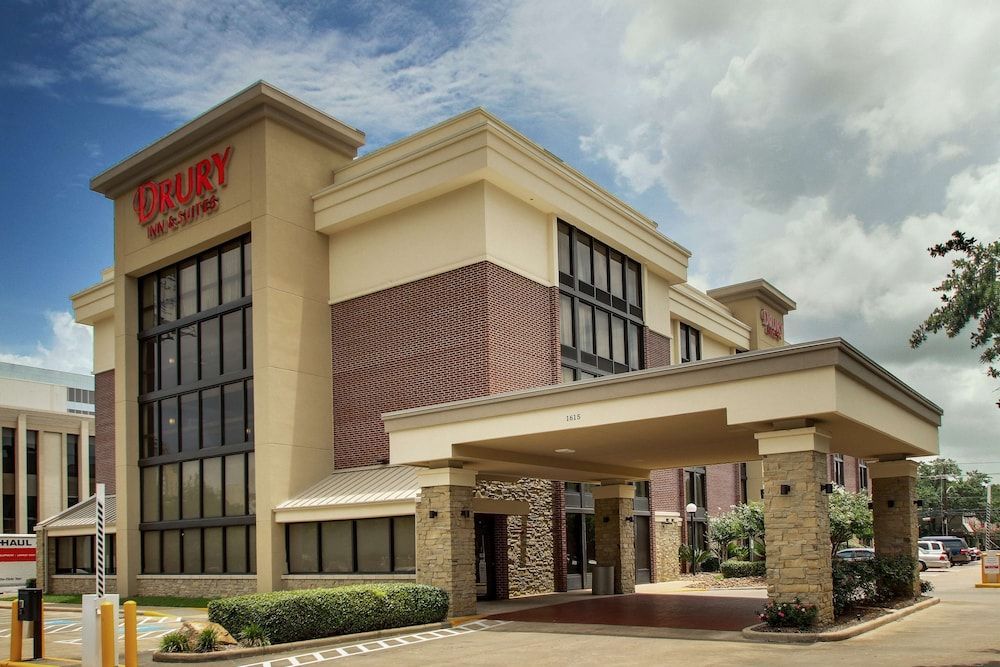 Drury Inn & Suites Houston Galleria 1
