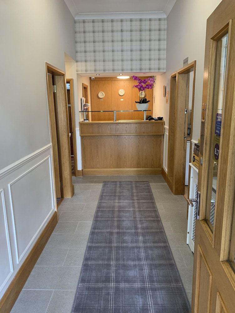 Westlynn Hotel & Apartments Free Parking Near Manchester Centre 2