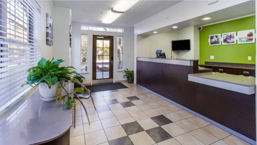 Studio 6-Phoenix, AZ - Deer Valley 2