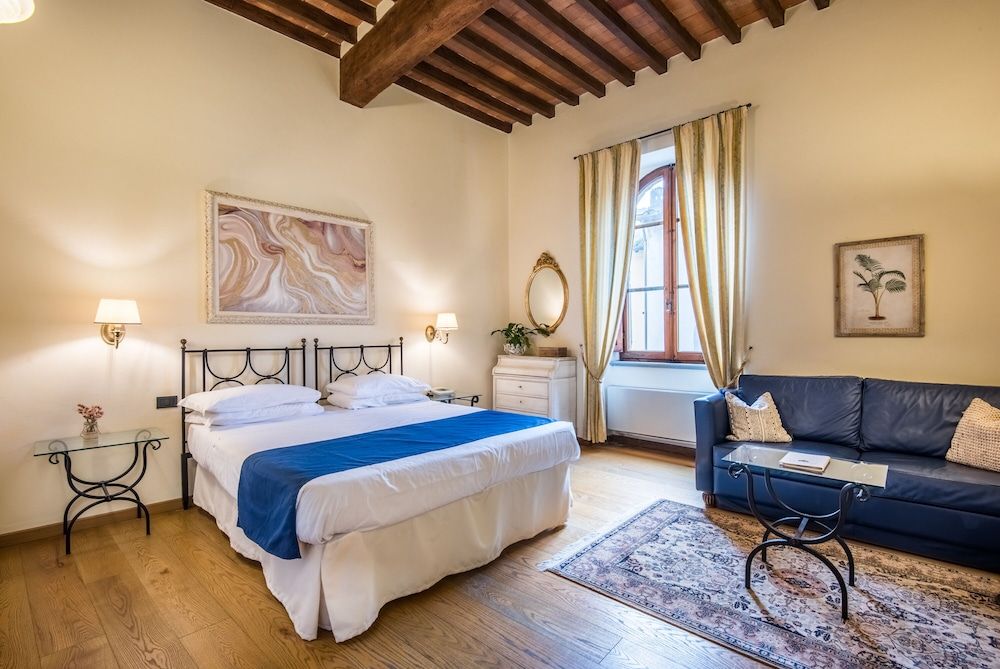 Hotel Palazzo Squarcialupi 2