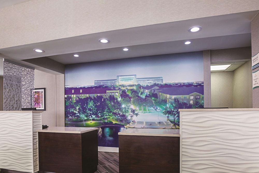 La Quinta by Wyndham Dallas Plano West 2