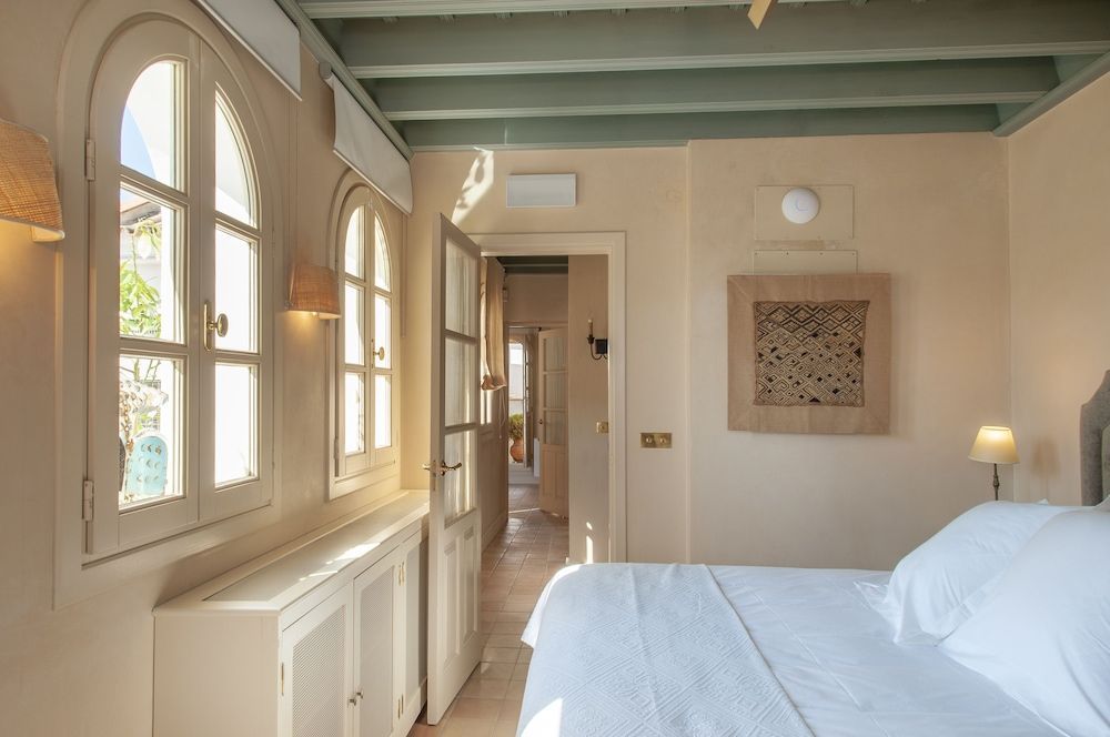 CH Apartments Boutique 2