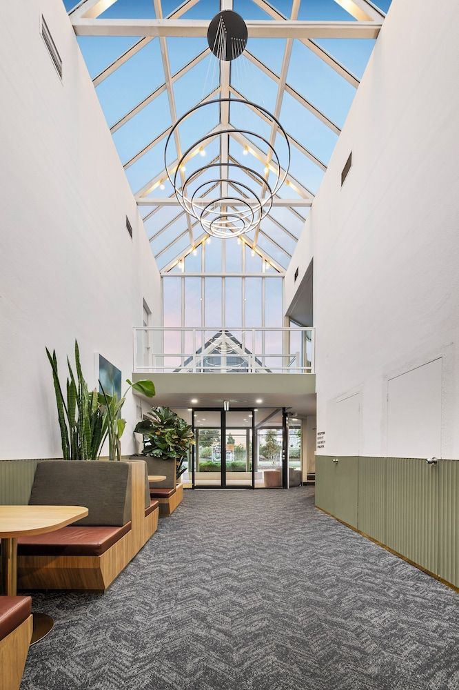 Ciloms Airport Lodge Melbourne Airport 1