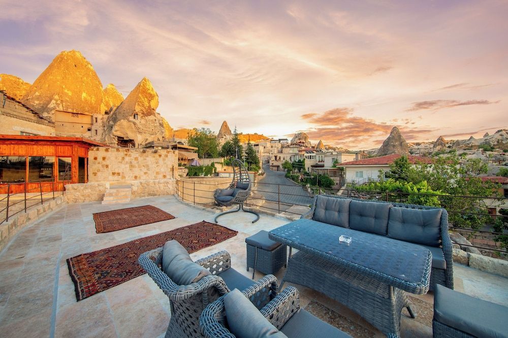 Magna Aurum Cave Hotel 2