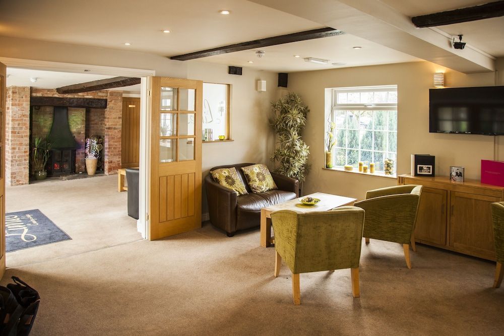 The Limes Country Lodge Hotel & Admiral Restaurant 2