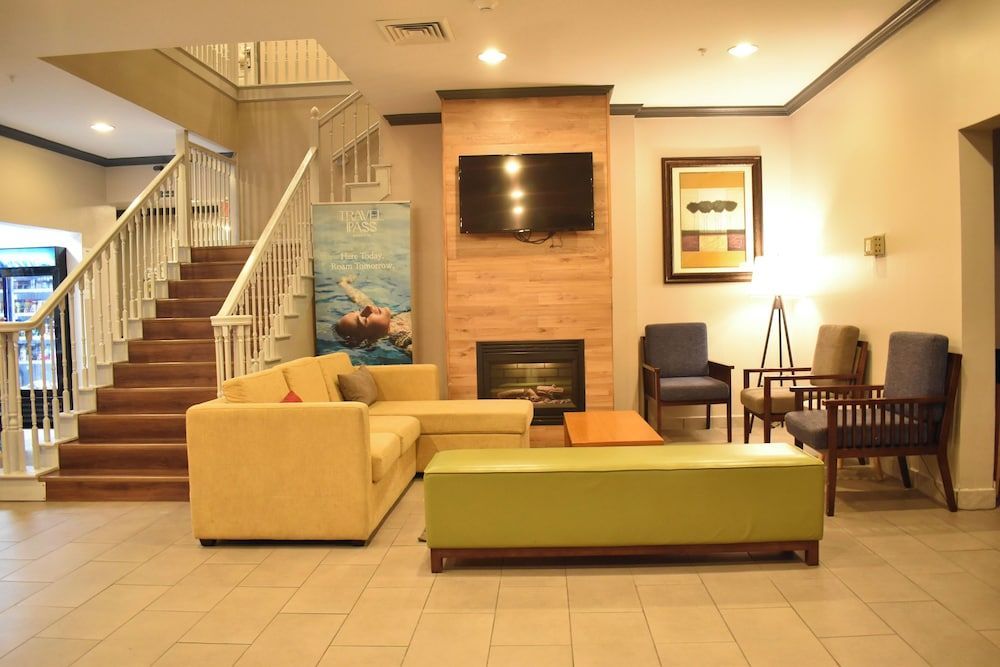 Sonesta Essential IAH Airport JFK Boulevard - Newly Renovated 2