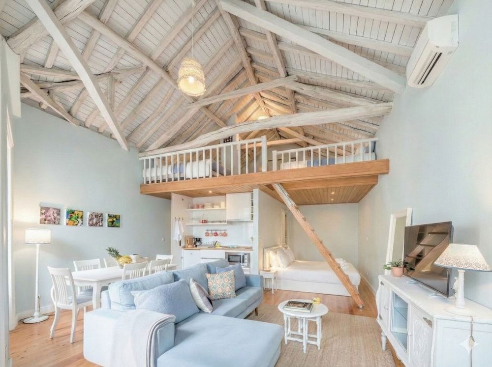 Look At Me - Serviced Lofts & Studios 1
