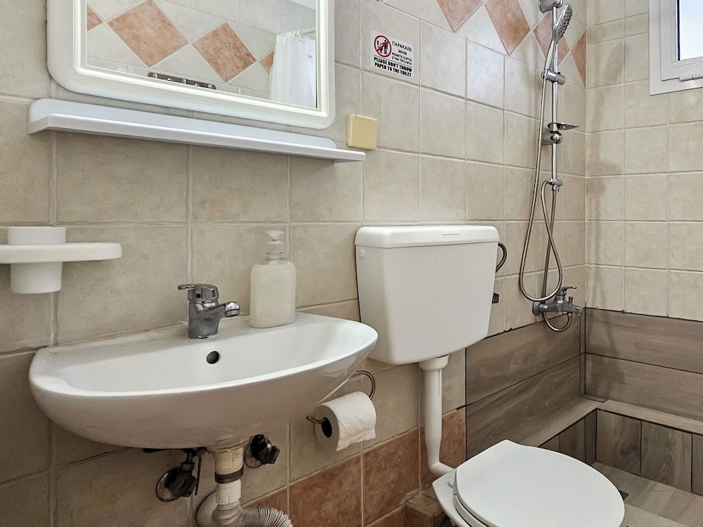 Chariclia Hotel 1