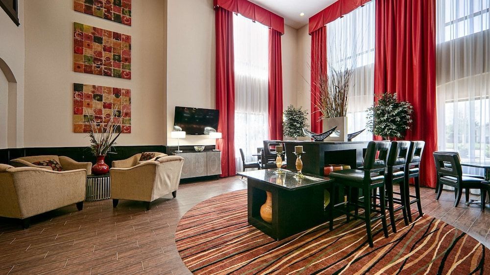 Best Western Plus Cushing Inn & Suites 2