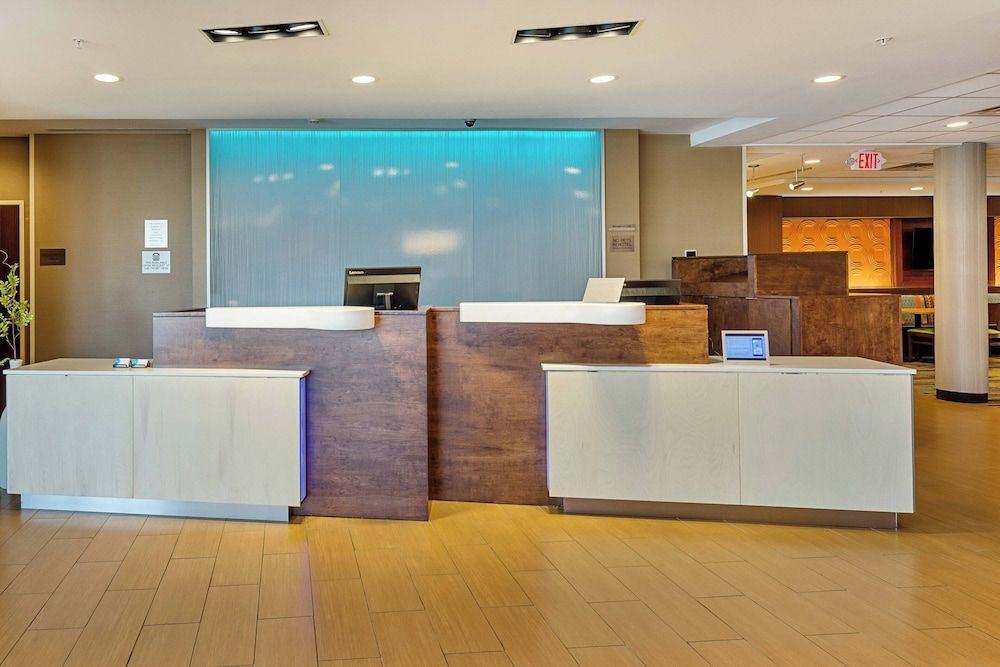 Fairfield Inn & Suites by Marriott Abingdon 2