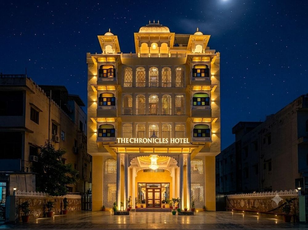 The Chronicles by WSI - Near the Lake Pichola Udaipur 1