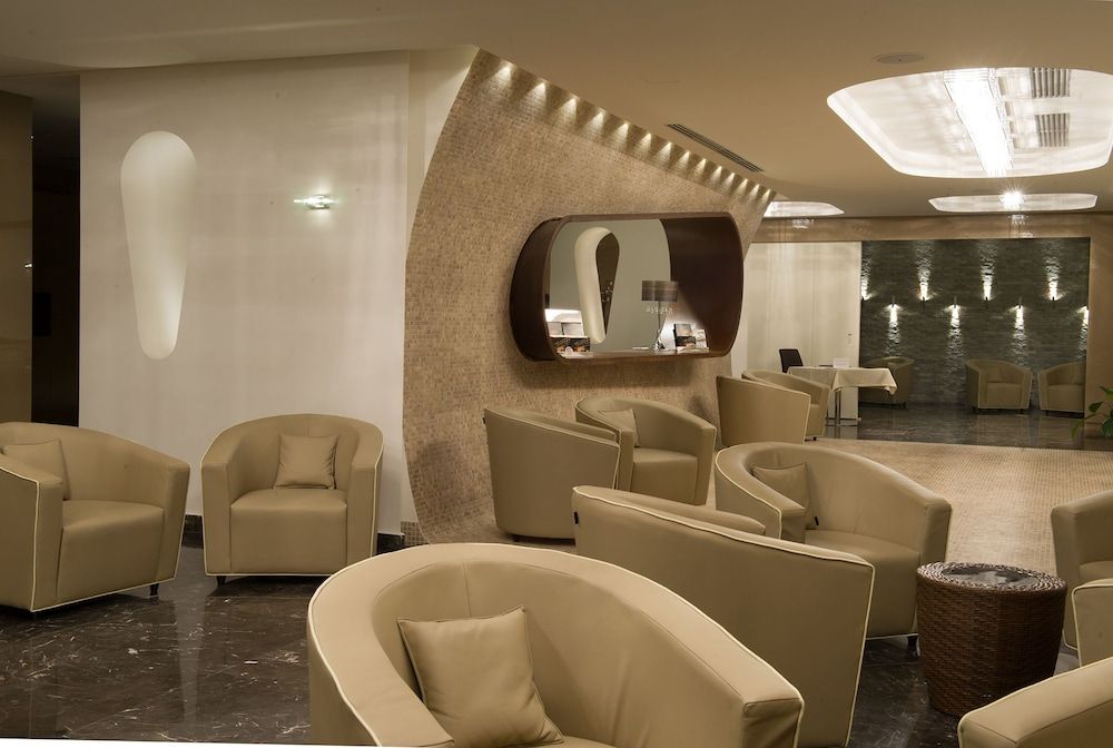 Main Palace Hotel 2