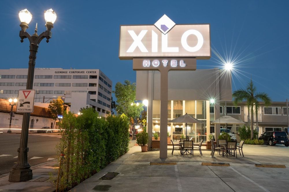 Hotel Xilo Glendale 1