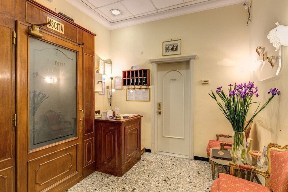 Hotel Labelle 2