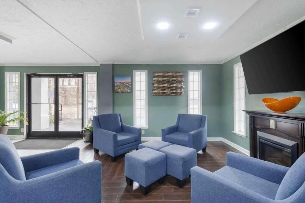 Downtown Inn & Studio Suites 2