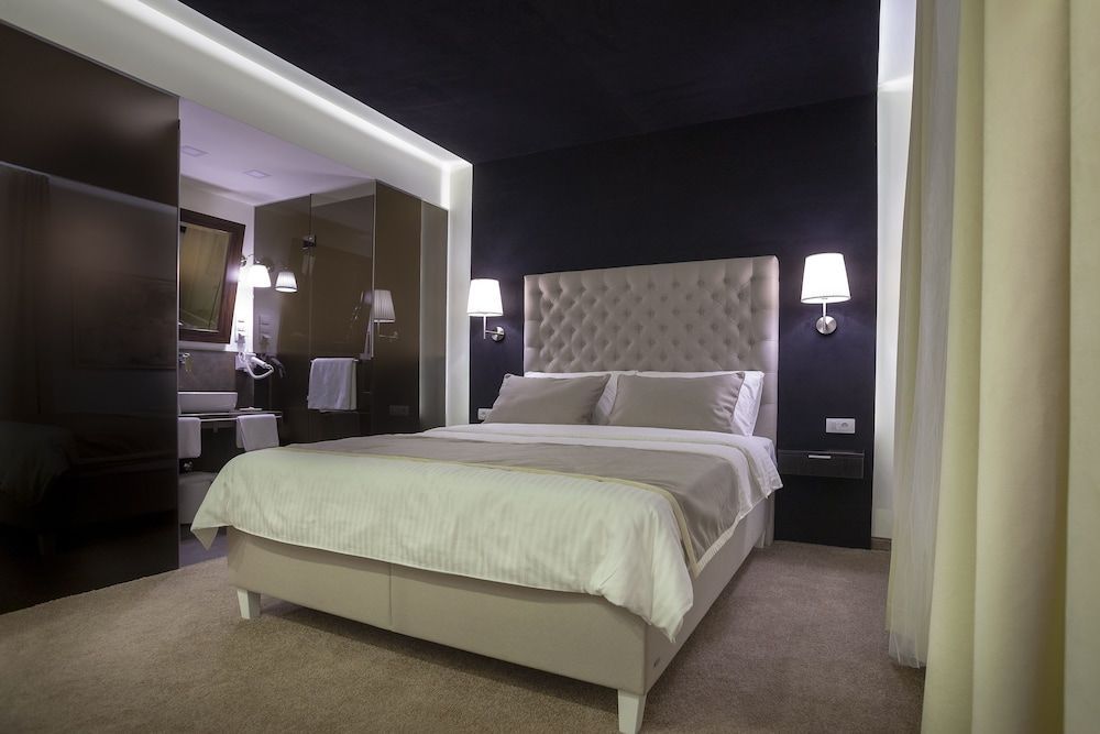 4Rooms 4U 2