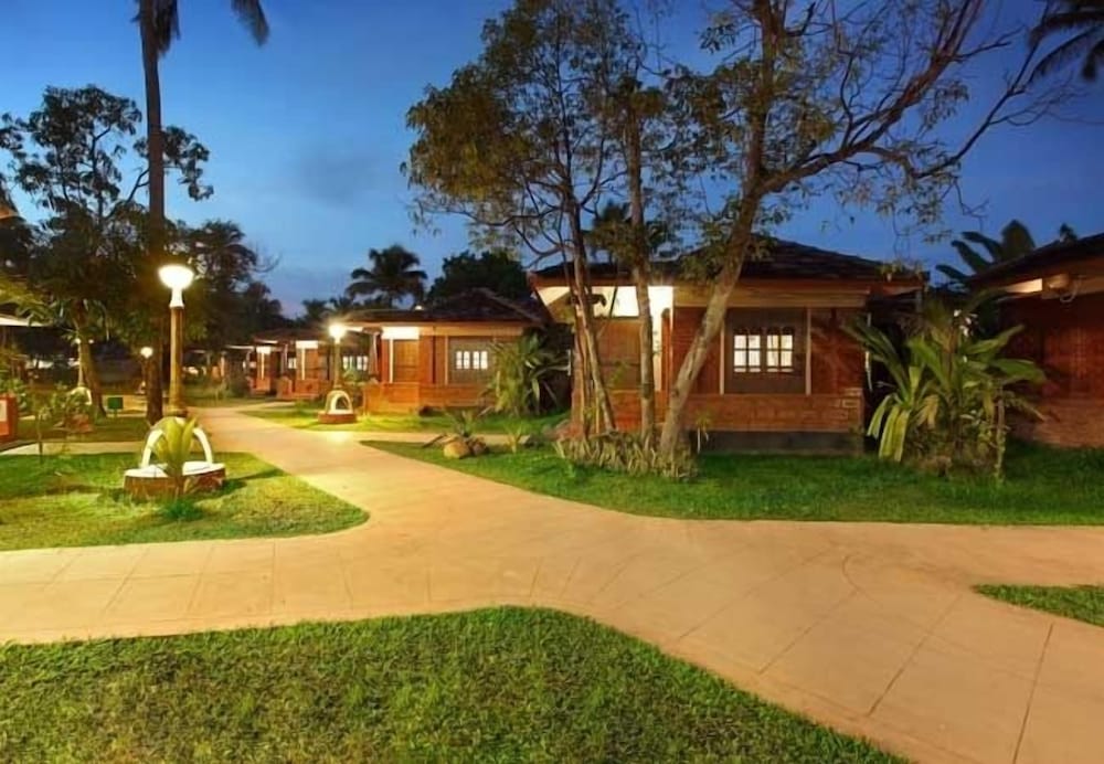 Cherai Beach Resorts 1