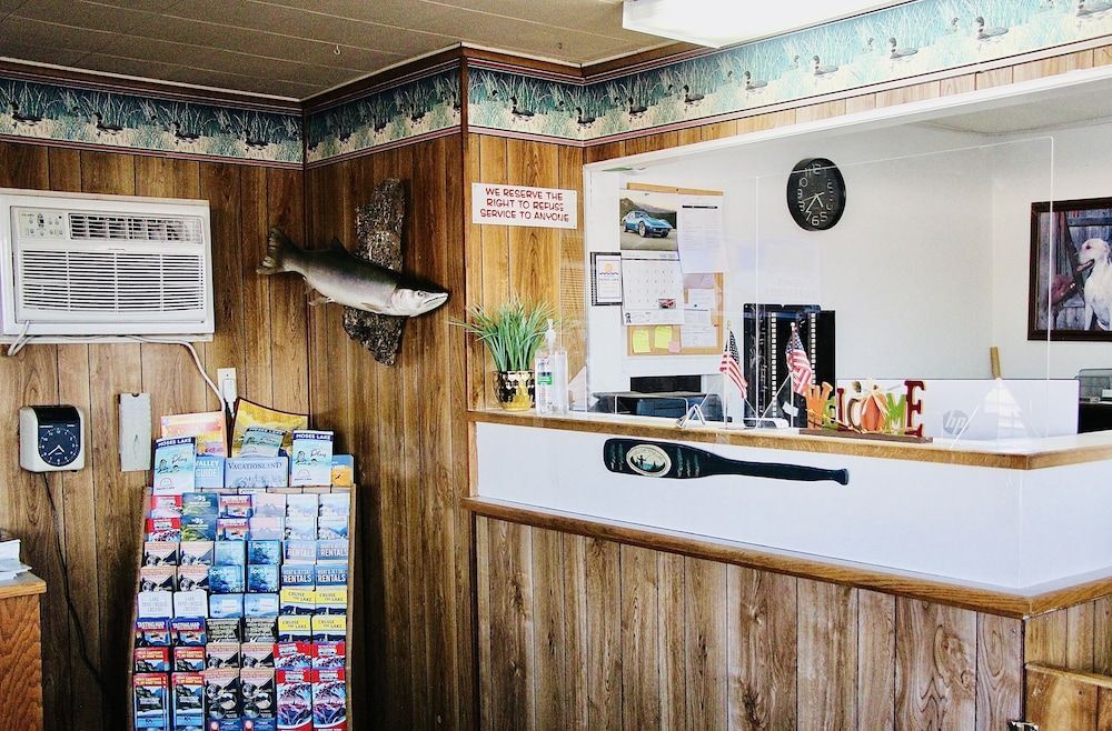 Sage N Sand Motel 2