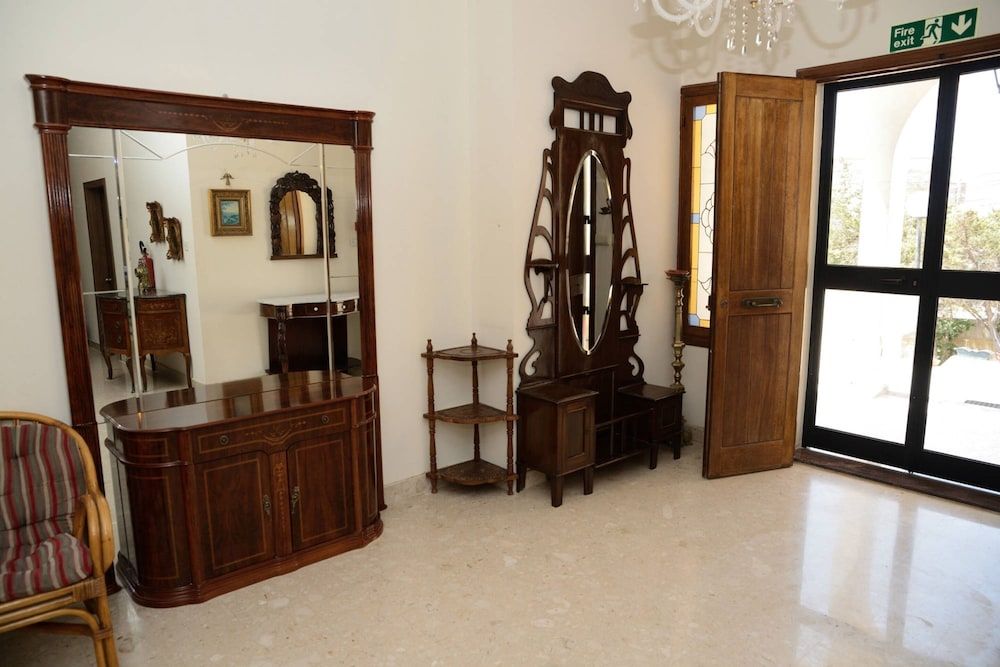Whitestar Guesthouse 2