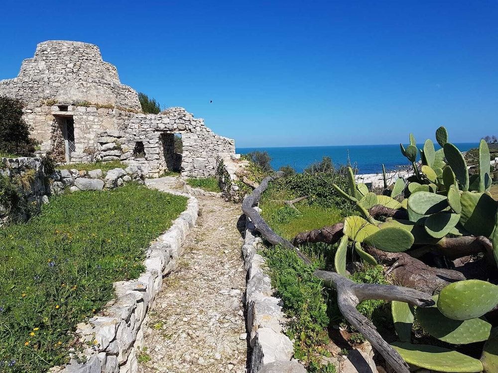 I Trulli Sul Mare 1