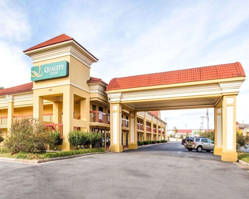 Quality Inn Dalton Central 1