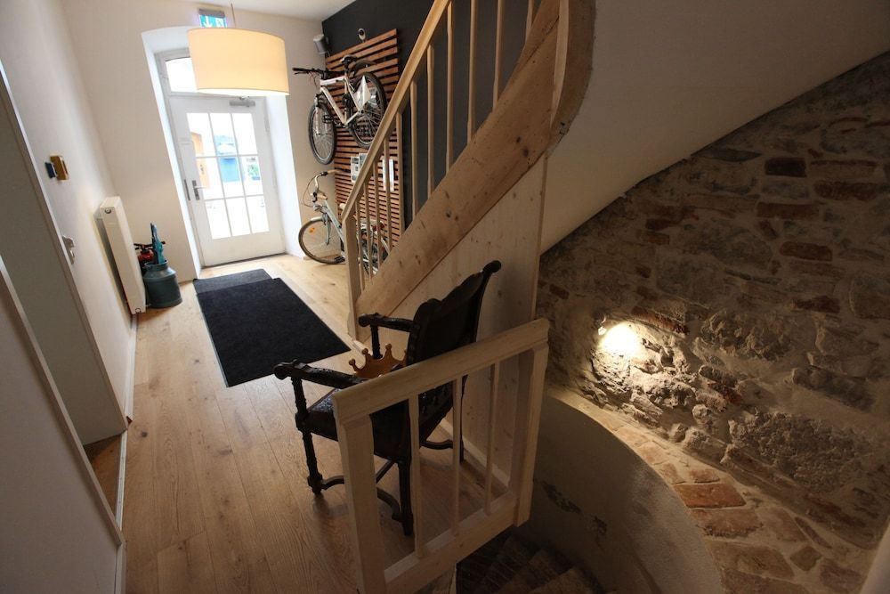 Old Kings Design Hostel 2