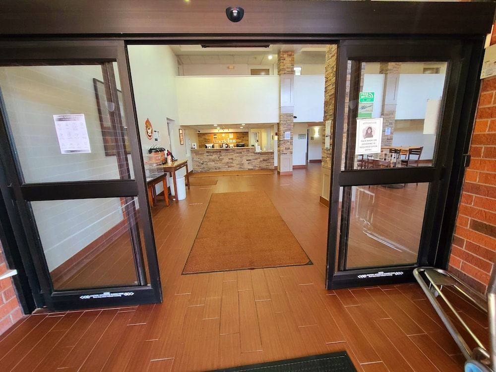 AmericInn by Wyndham Inver Grove Heights Minneapolis 2