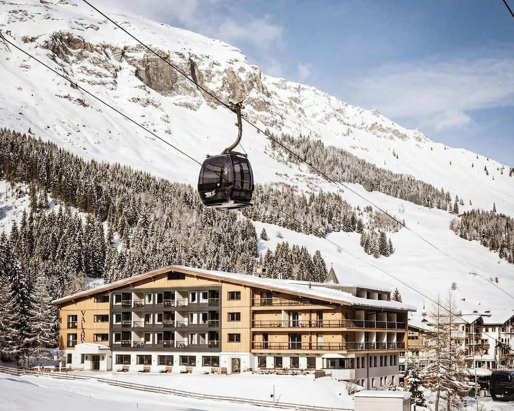 VALARA Alpine Art Hotel 1