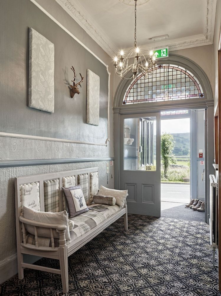 Tennant Arms Hotel 1