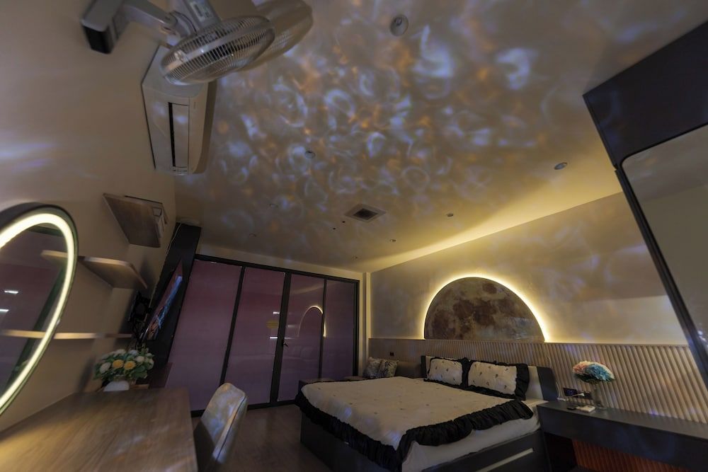 Moonlight Apartment 2