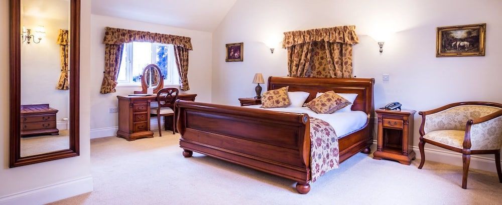 The Down Inn 1