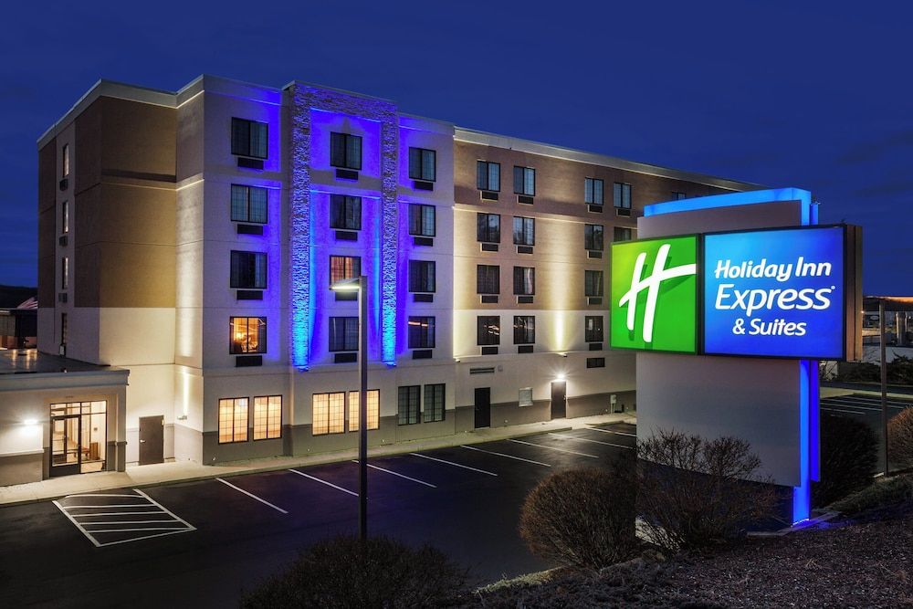 Holiday Inn Express & Suites PROVIDENCE-WOONSOCKET by IHG 1