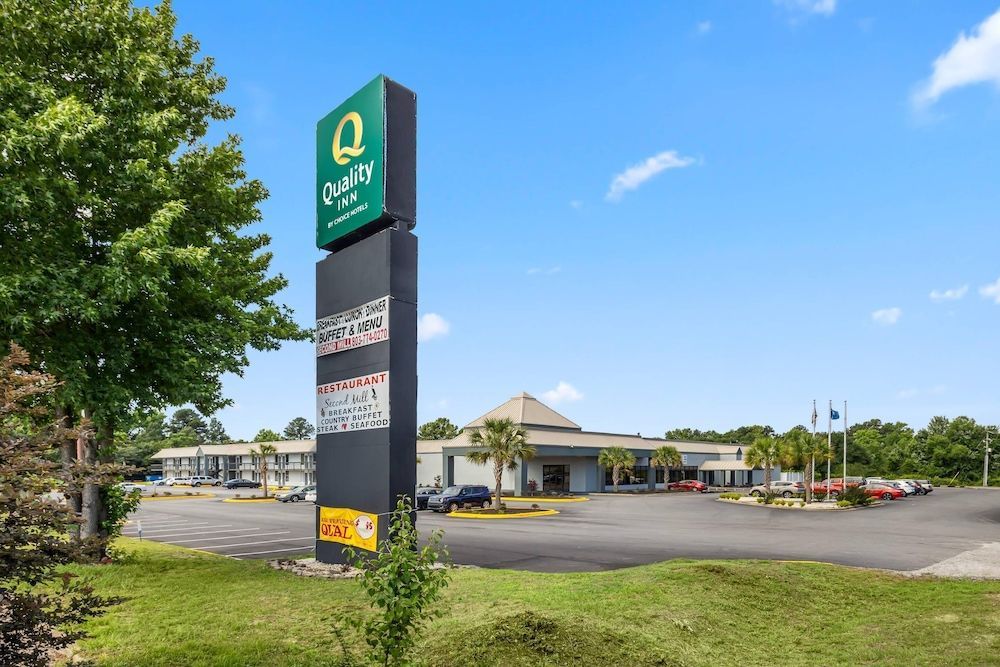 Quality Inn Sumter near Shaw AFB 1