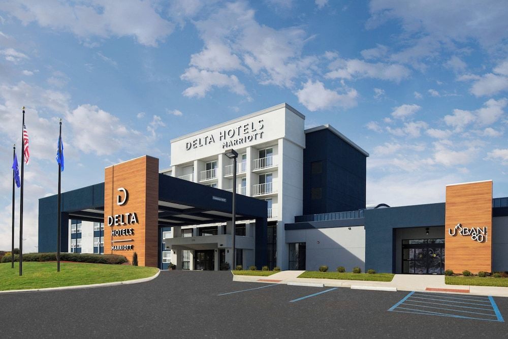 Delta Hotels by Marriott Green Bay 1