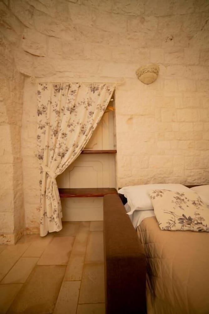 Trulli Arco Antico 2