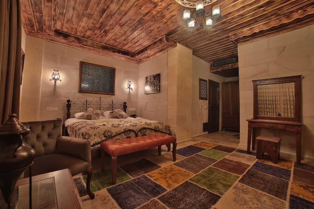 Caravanserai Inn Hotel 2