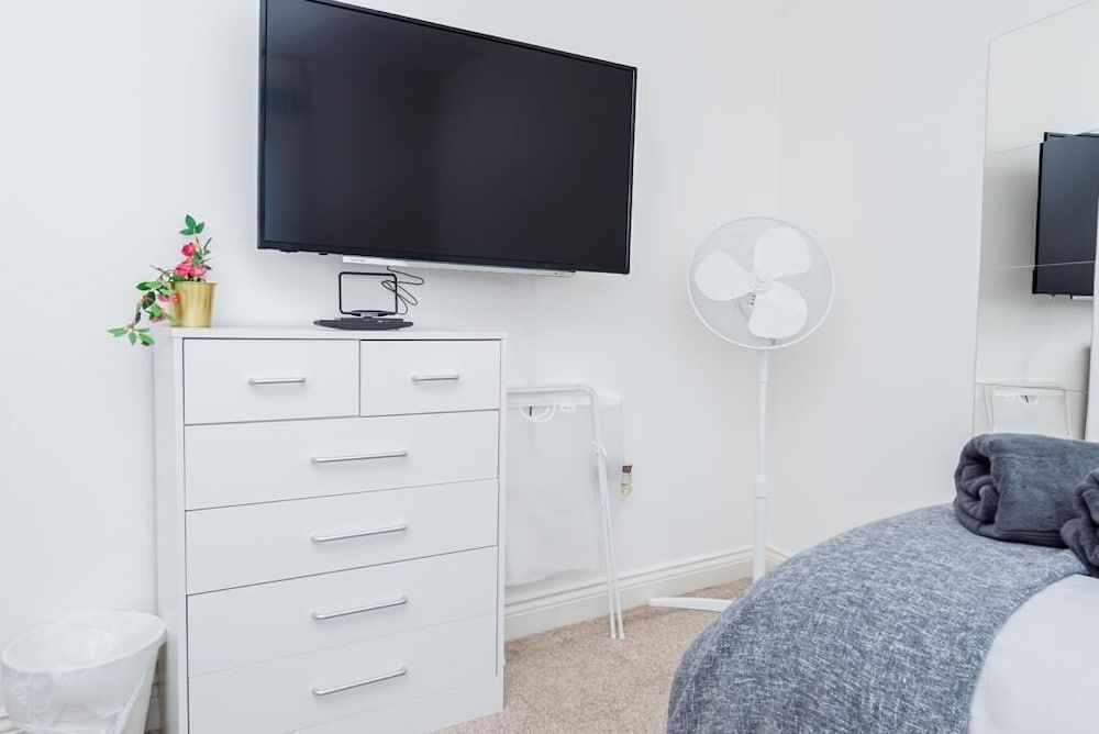 Bayview Apartments 2