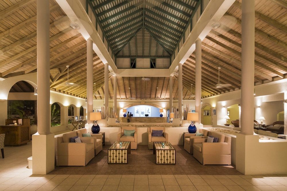 The Cove Suites at Blue Waters Resort and Spa 2