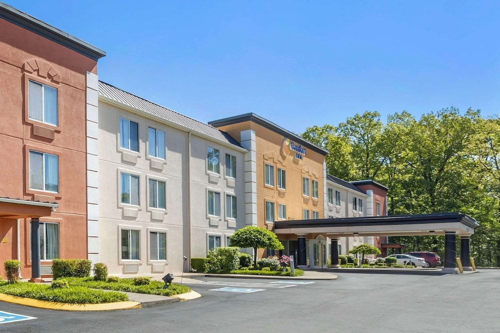 Comfort Inn Dickson 1