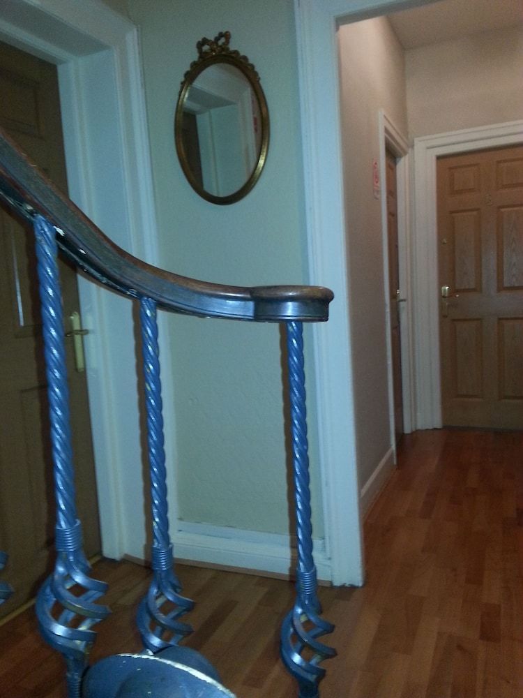 Edinburgh Townhouse 2