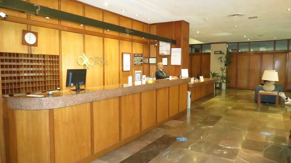 Hotel Bristol 2