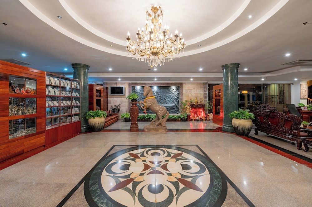 Hotel Somadevi Angkor Resort & Spa 2