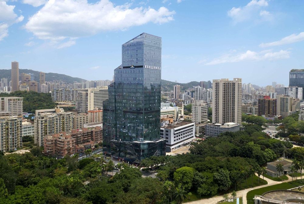 Days Inn by Wyndham Zhuhai Gongbei Port 1
