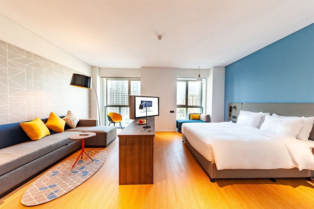 Holiday Inn Express Shanghai Baoyang by IHG 2