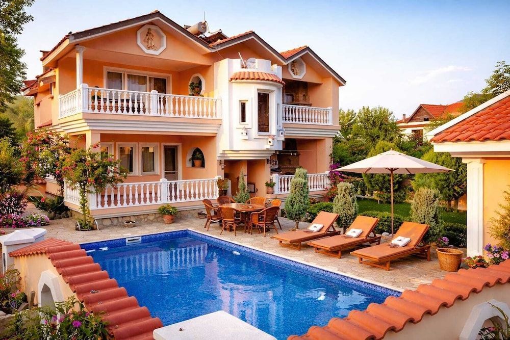 Dalyan Palace 1