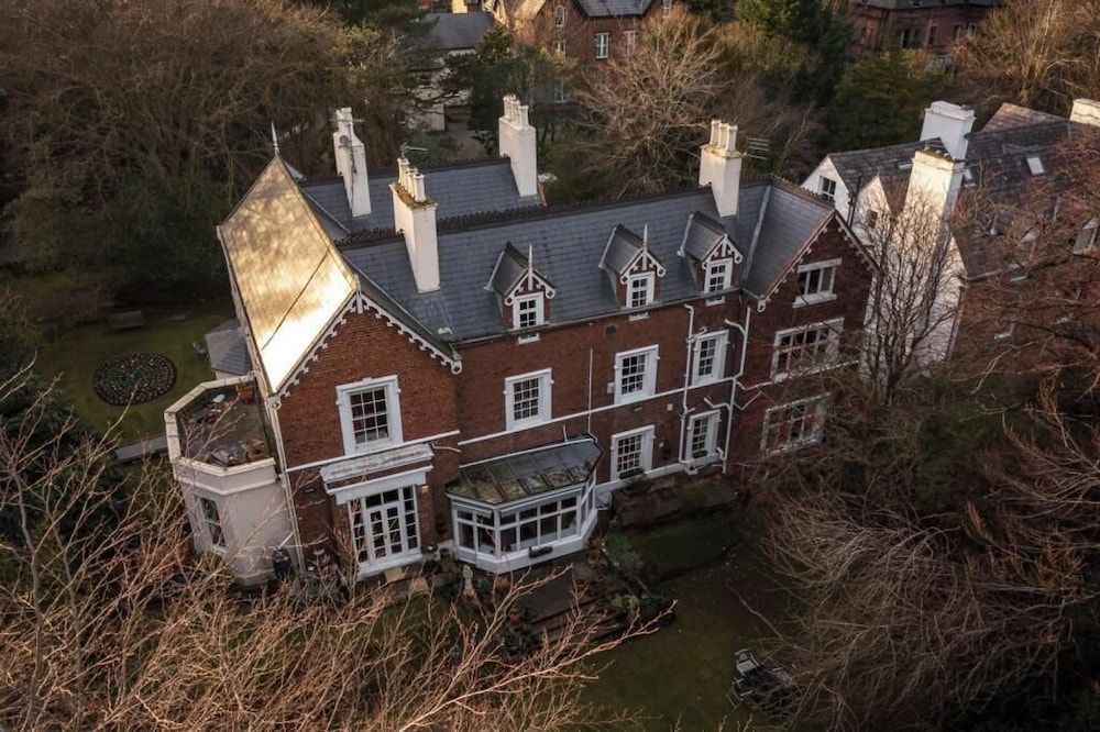 Mossley Hill Retreat 1