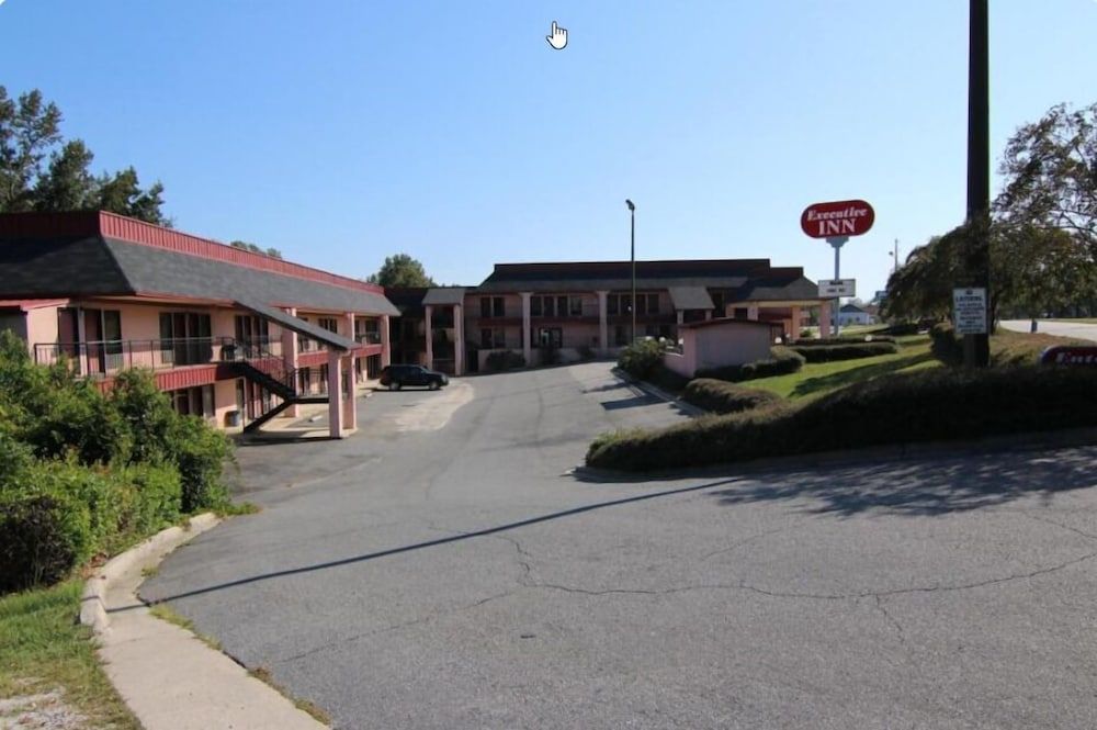 Executive Inn Kershaw 1