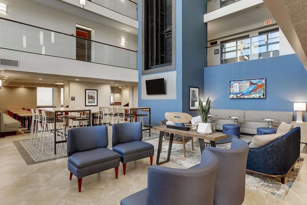 Drury Inn & Suites St. Louis St. Peters 2