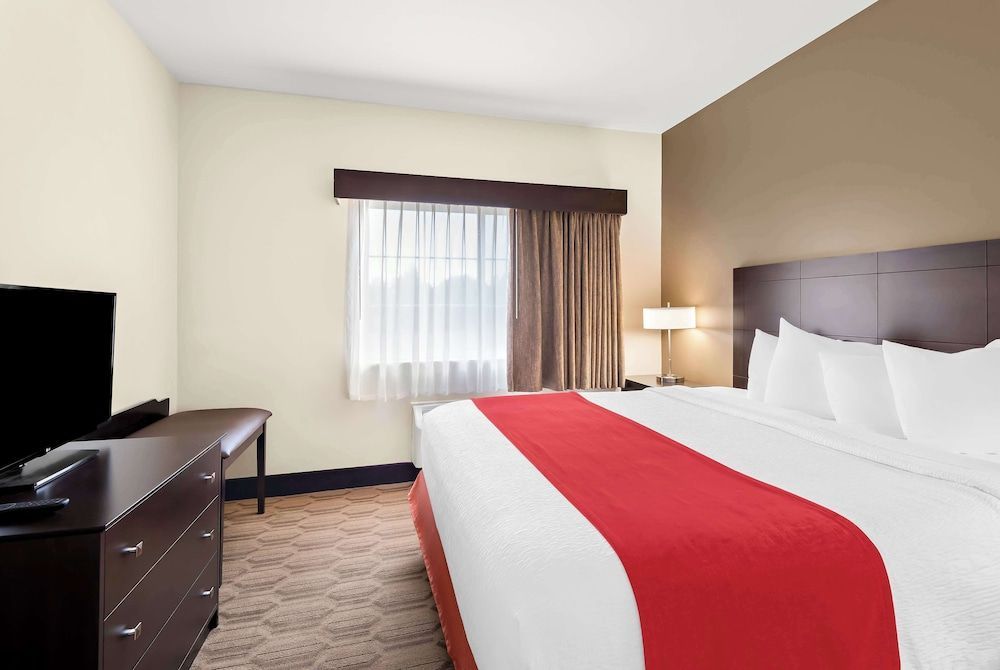Best Western Palmyra Inn & Suites 1
